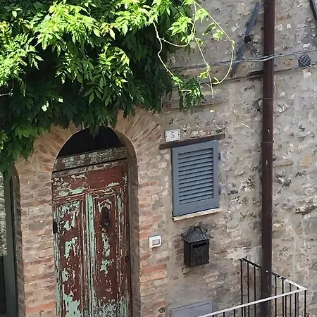 Casa Lilu, Pietralunga, Umbria Prázdninový dům Pietralunga (Umbria)